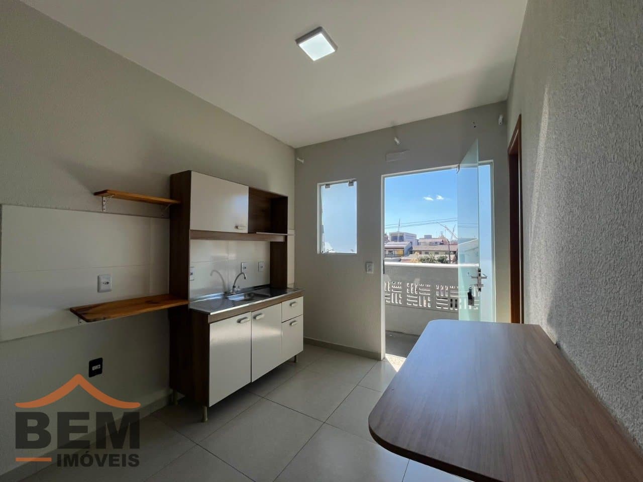 Kitnet para alugar com 1 quarto no bairro Cordeiros, em Itajaí