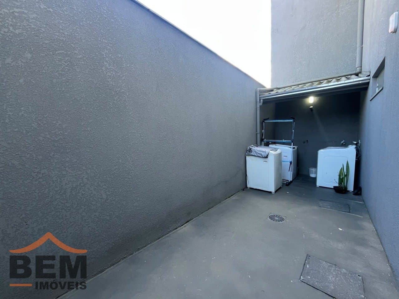 Kitnet para alugar com 1 quarto no bairro Cordeiros, em Itajaí