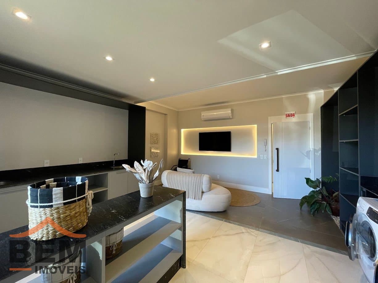 Apartamento para Locação com 2 quartos, 1 vaga no bairro Sao Vicente em Itajaí/SC