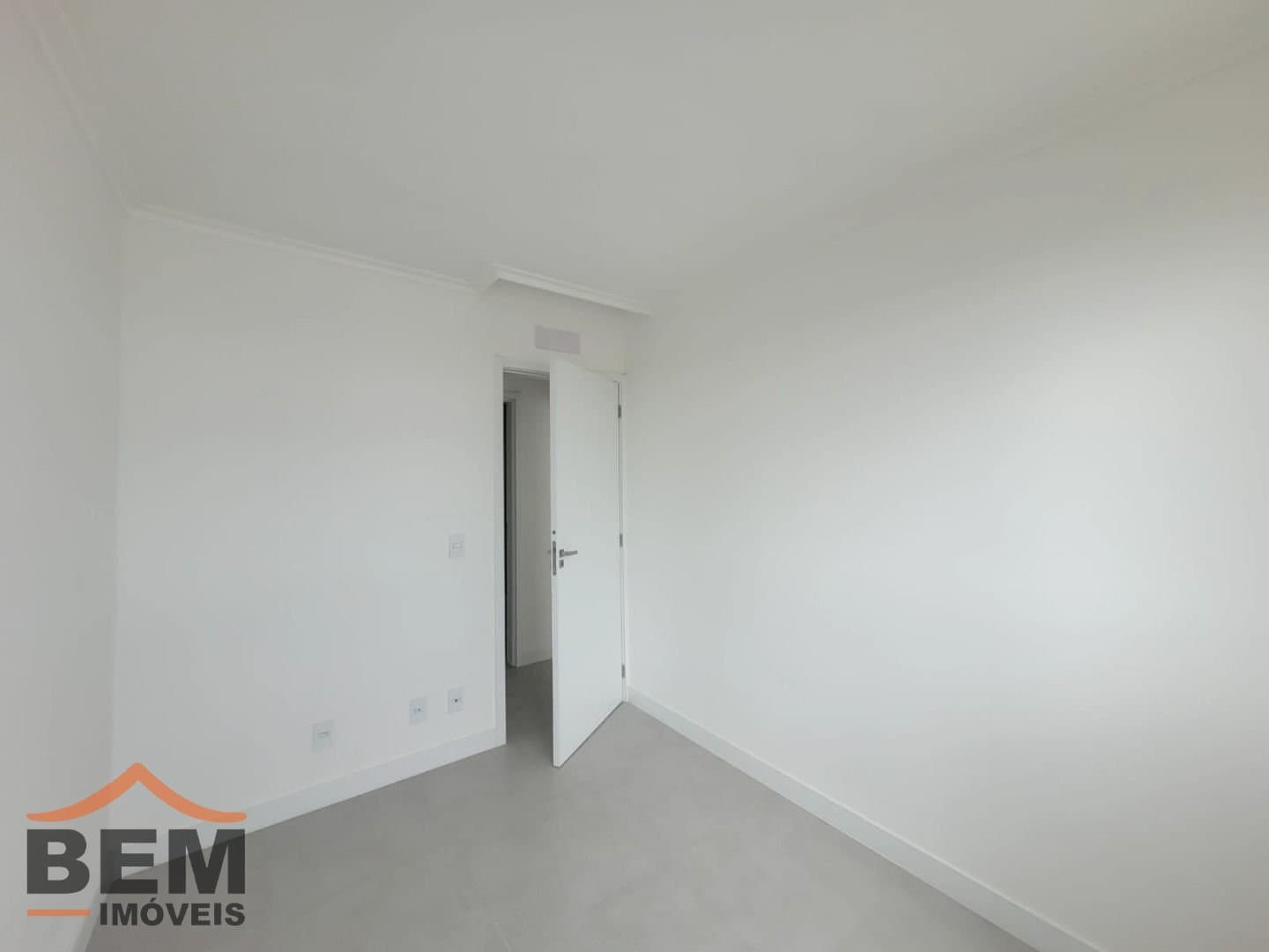 Apartamento para Locação com 2 quartos, 1 vaga no bairro Sao Vicente em Itajaí/SC