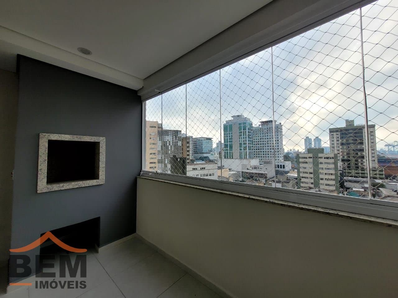 Apartamento à venda com 2 quartos e 60 m² no bairro Centro, em Itajaí.