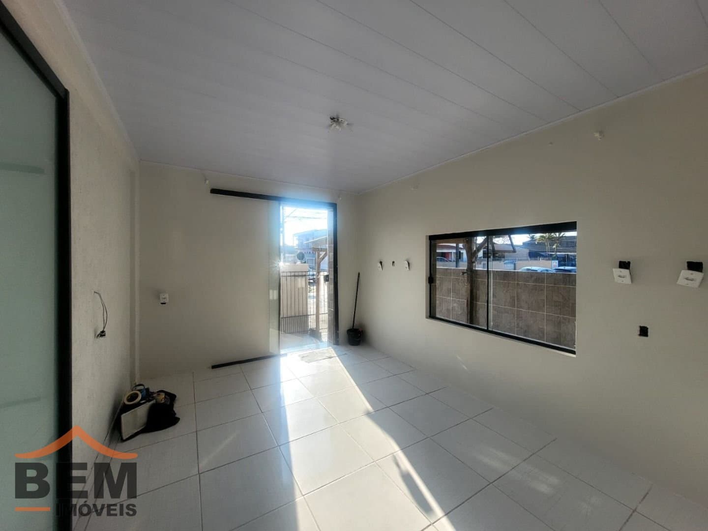 Casa para alugar com 1 quarto e 50 m² no bairro Quilômetro Doze, em Itajaí.