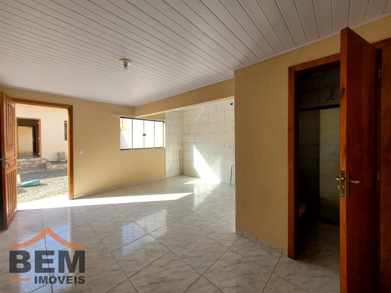 Casa para Locação com 2 quartos, 1 vaga no bairro Cidade Nova em Itajaí/SC