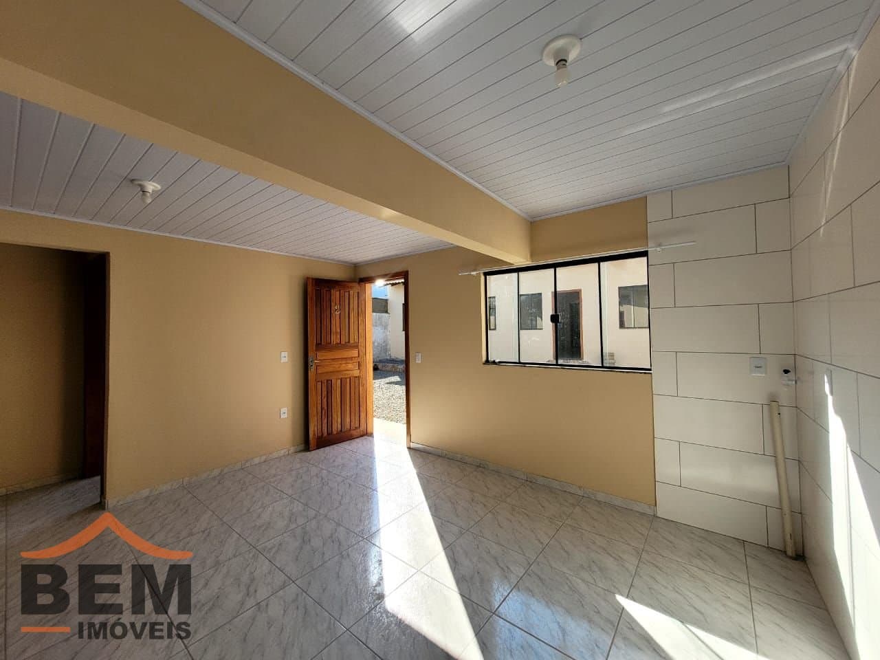Casa para Locação com 2 quartos, 1 vaga no bairro Cidade Nova em Itajaí/SC