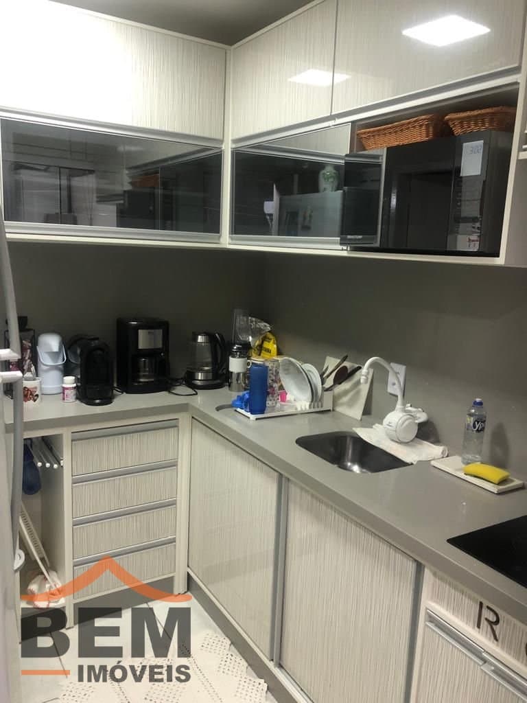 Casa para Locação com 2 quartos, 2 vagas no bairro Espinheiros em Itajaí/SC