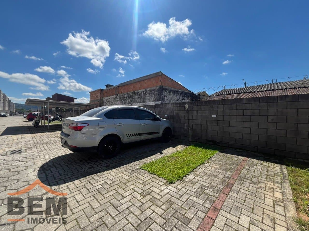 Apartamento com 2 dormitórios para alugar, 50 m² por R$ 2.196,40/mês - Cordeiros - Itajaí/SC