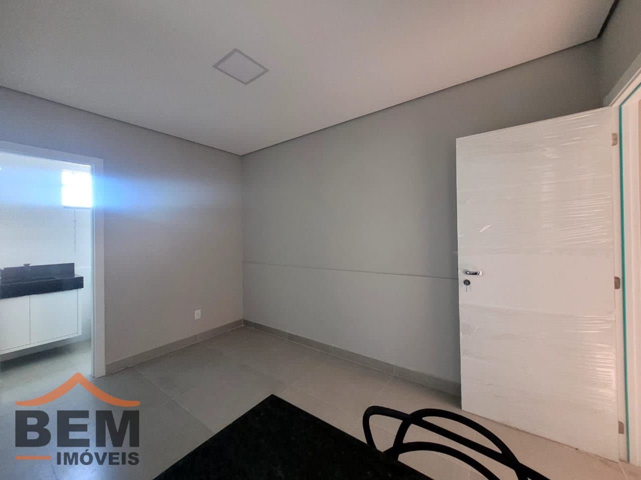 Apartamento para alugar com 1 quarto e 30 m² no bairro Dom Bosco, em Itajaí.