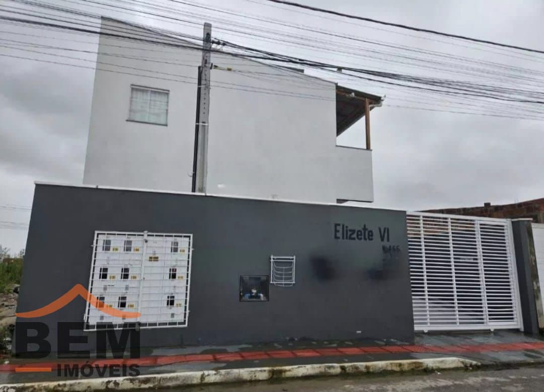Apartamento para alugar com 2 quartos e 40 m² no bairro Santa Regina, em Itajaí.