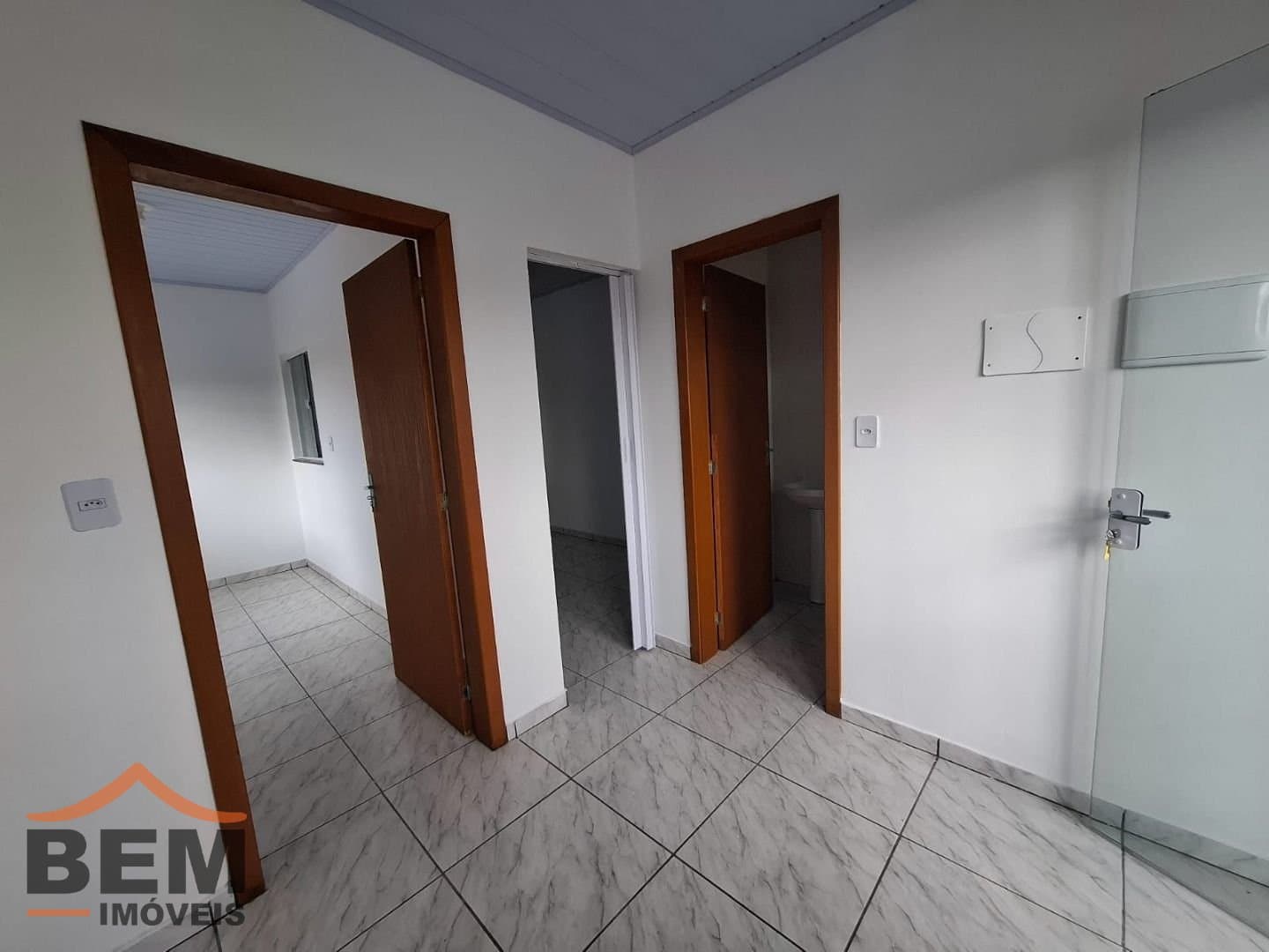 Apartamento para Locação com 1 quarto e 40m² no bairro Santa Regina, em Itajaí - SC