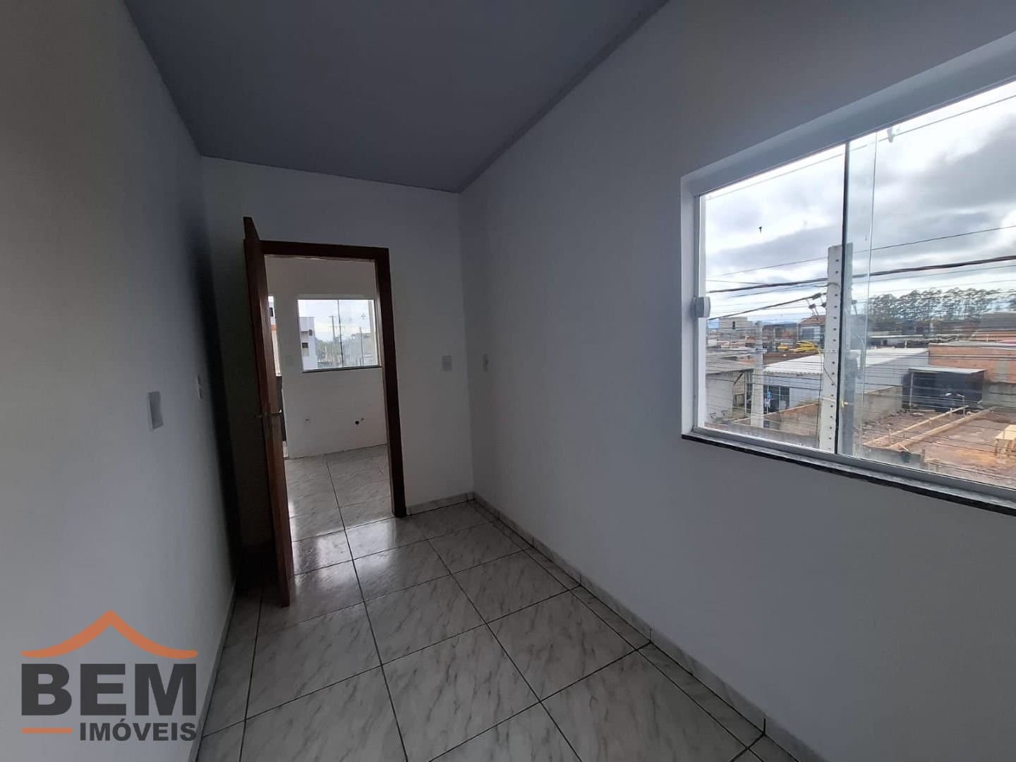 Apartamento para Locação com 1 quarto e 40m² no bairro Santa Regina, em Itajaí - SC