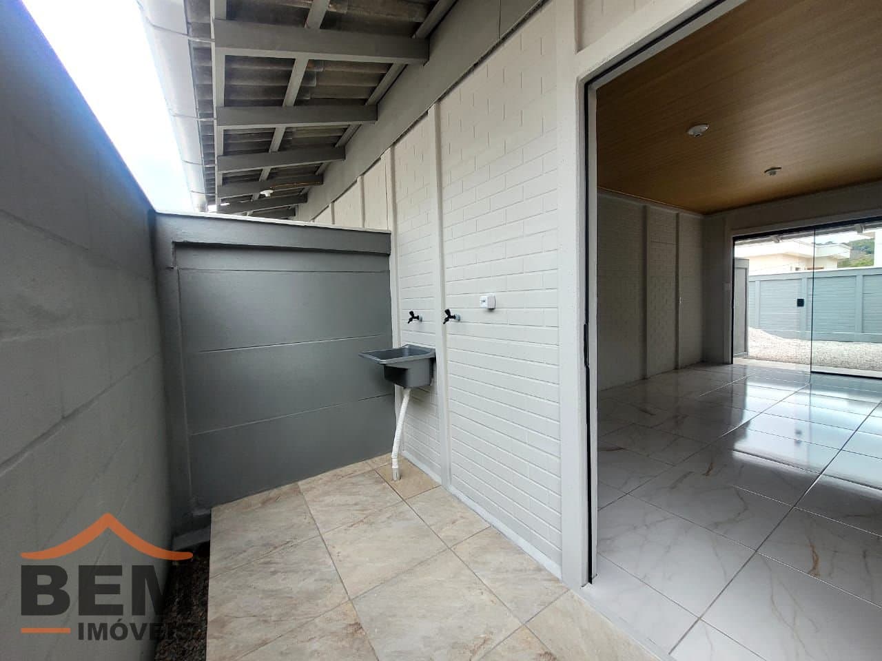 Casa para Locação com 2 quartos e 48m² no bairro Paciência, em Itajaí - SC