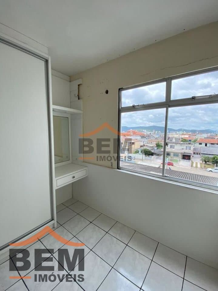Apartamento para Locação com 2 quartos, 1 vaga no bairro São Vicente em Itajaí/SC