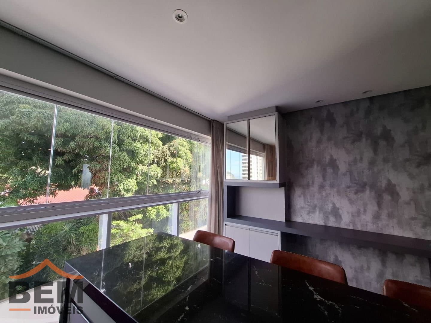 Apartamento para Locação com 3 quartos no bairro Cabeçudas, em Itajaí - SC