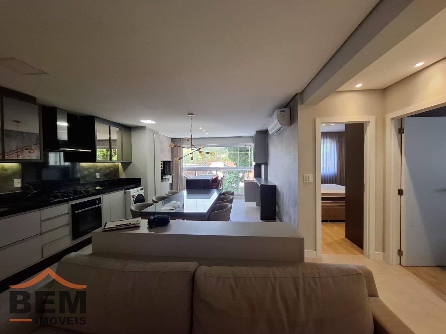 Apartamento para Locação com 3 quartos no bairro Cabeçudas, em Itajaí - SC