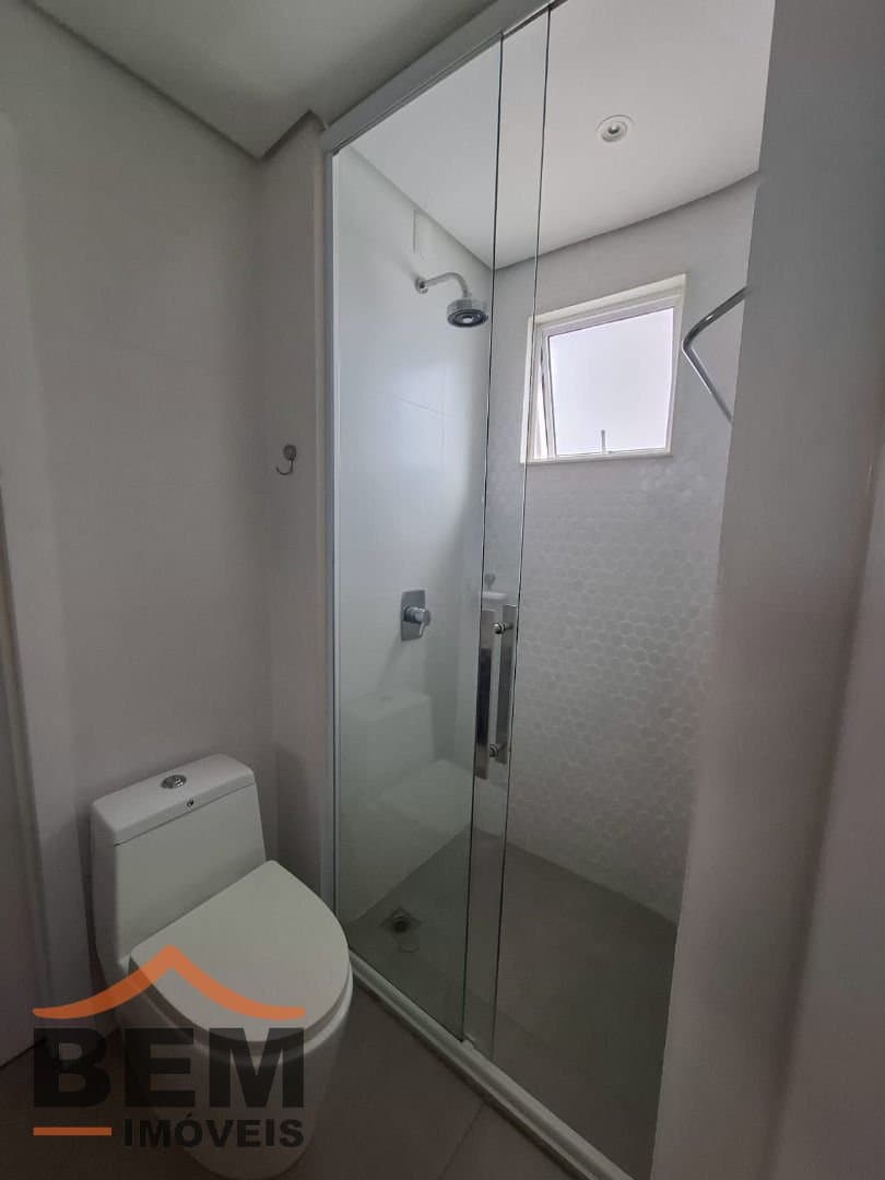 Apartamento para Locação com 3 quartos no bairro Cabeçudas, em Itajaí - SC