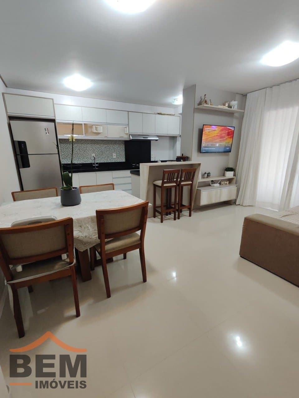 Apartamento à Venda com 2 quartos sendo 1 suíte, 1 vaga no bairro Ressacada em Itajaí/SC