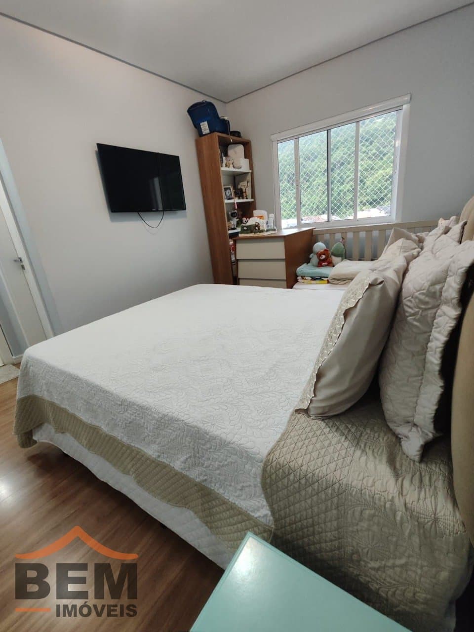 Apartamento à Venda com 2 quartos sendo 1 suíte, 1 vaga no bairro Ressacada em Itajaí/SC