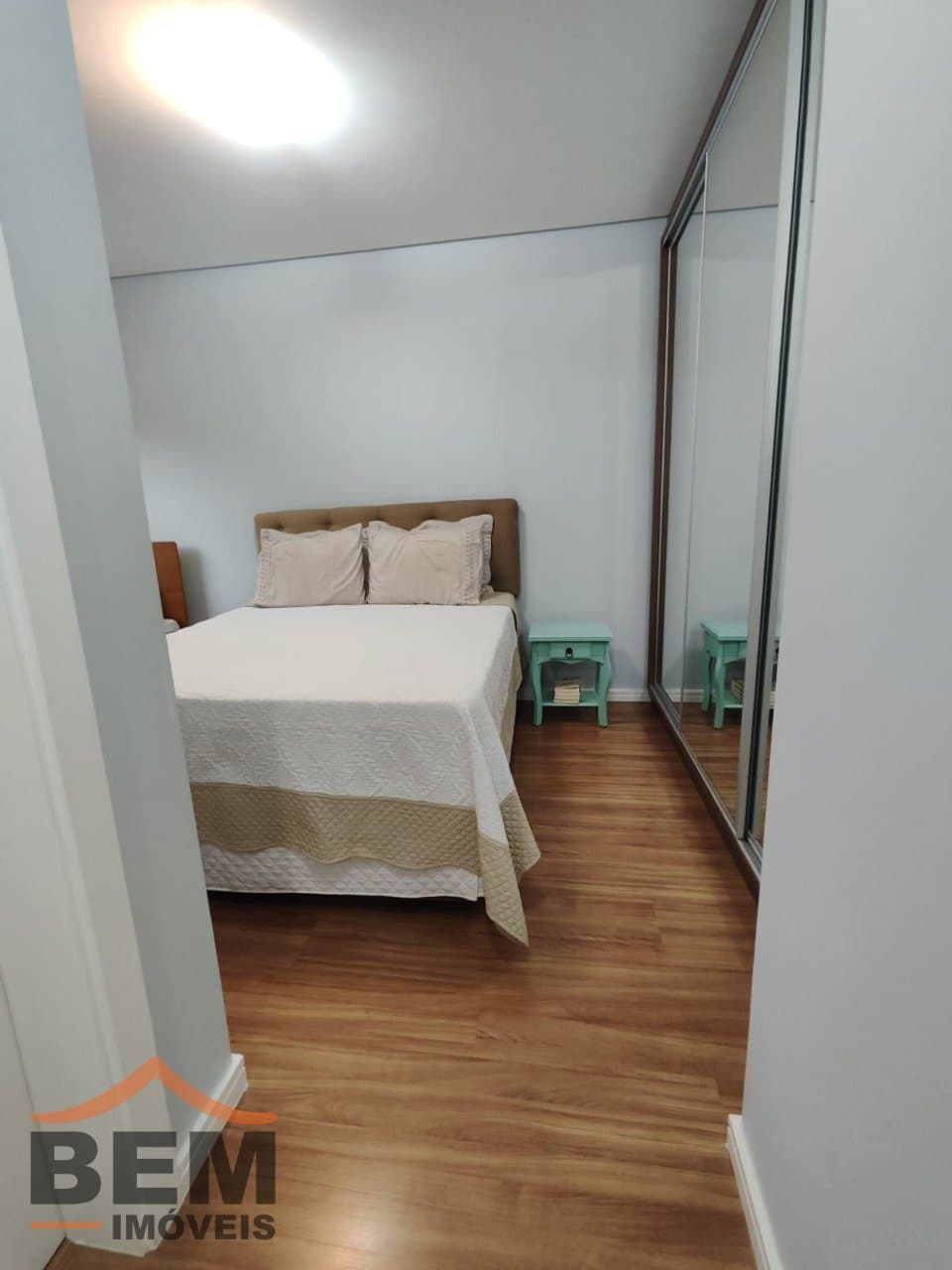 Apartamento à Venda com 2 quartos sendo 1 suíte, 1 vaga no bairro Ressacada em Itajaí/SC