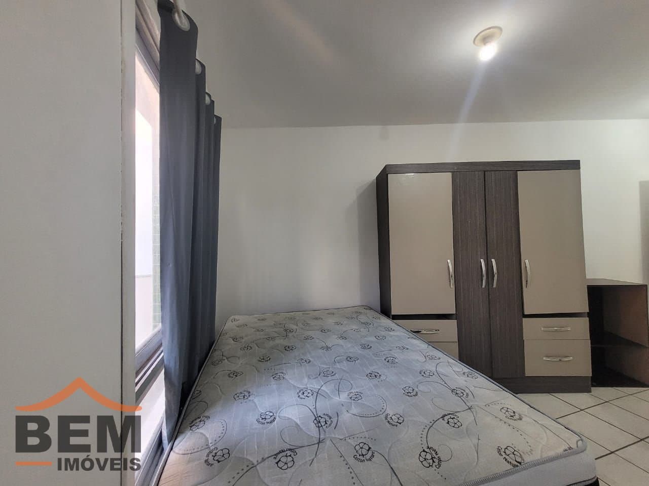 Apartamento para Locação com 1 quarto e 18m² no bairro Fazenda, em Itajaí - SC