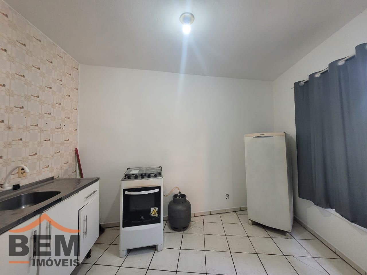 Apartamento para Locação com 1 quarto e 18m² no bairro Fazenda, em Itajaí - SC
