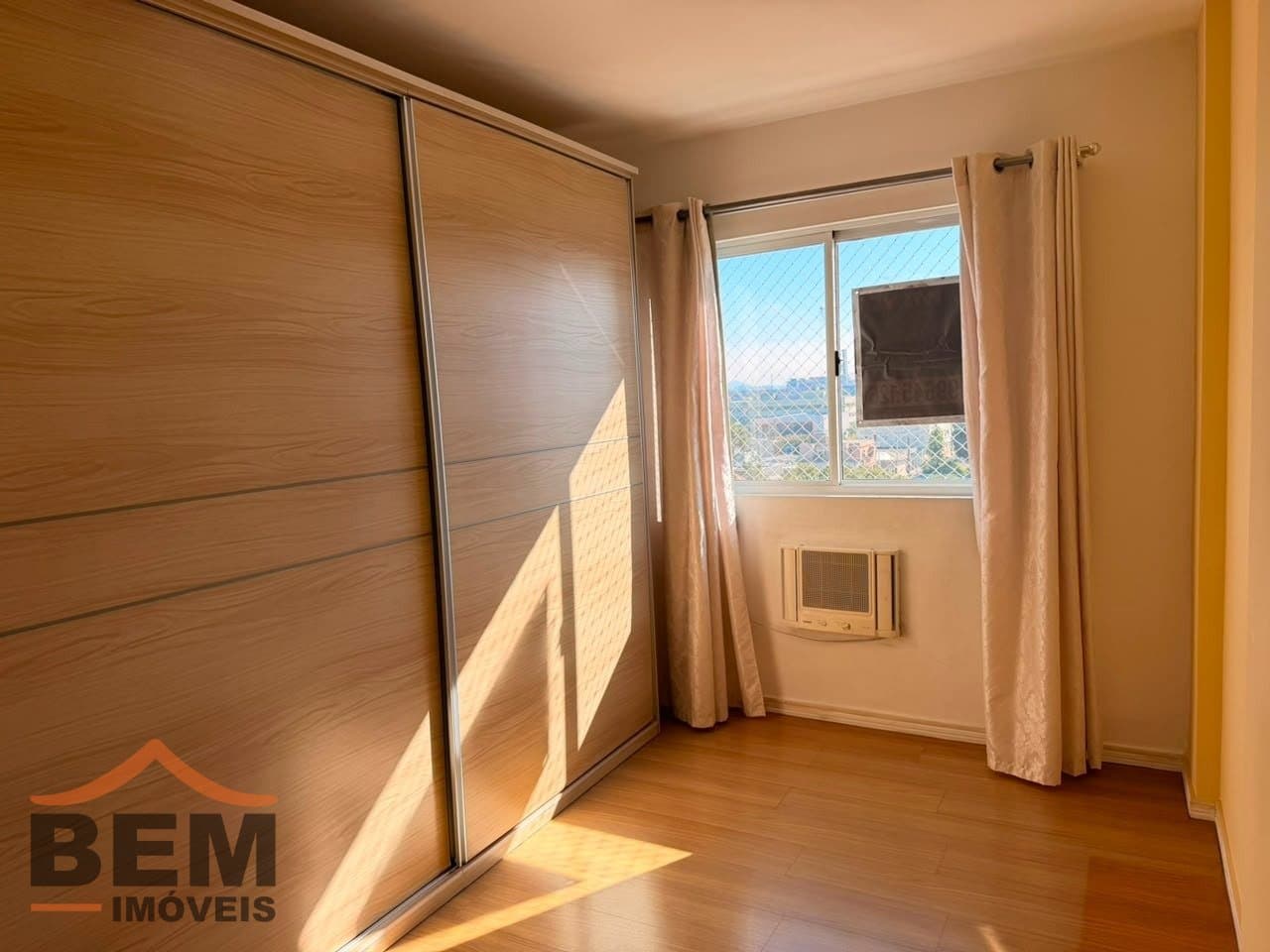 Apartamento com 2 dormitórios sendo 1 suíte  à venda, 70 m² Bairro - Centro - Itajaí/SC