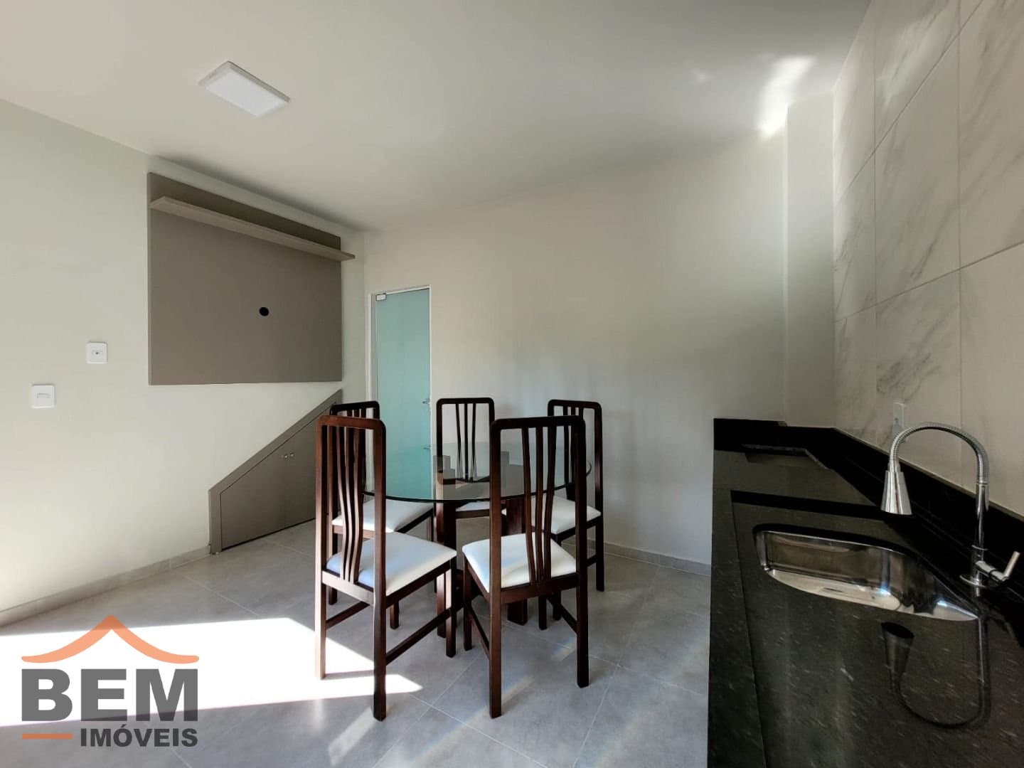 Apartamento para Locação com 1 quarto e 30m² no bairro Fazenda, em Itajaí - SC