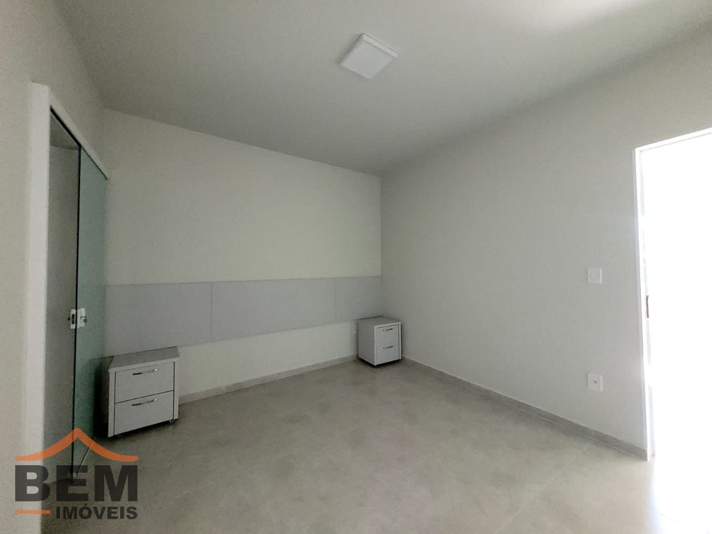 Apartamento para Locação com 1 quarto e 30m² no bairro Fazenda, em Itajaí - SC