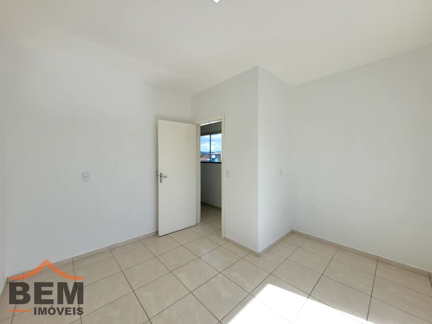 Casa com 2 dormitórios para alugar, 90 m² por R$ 2.563,09/mês - Espinheiros - Itajaí/SC