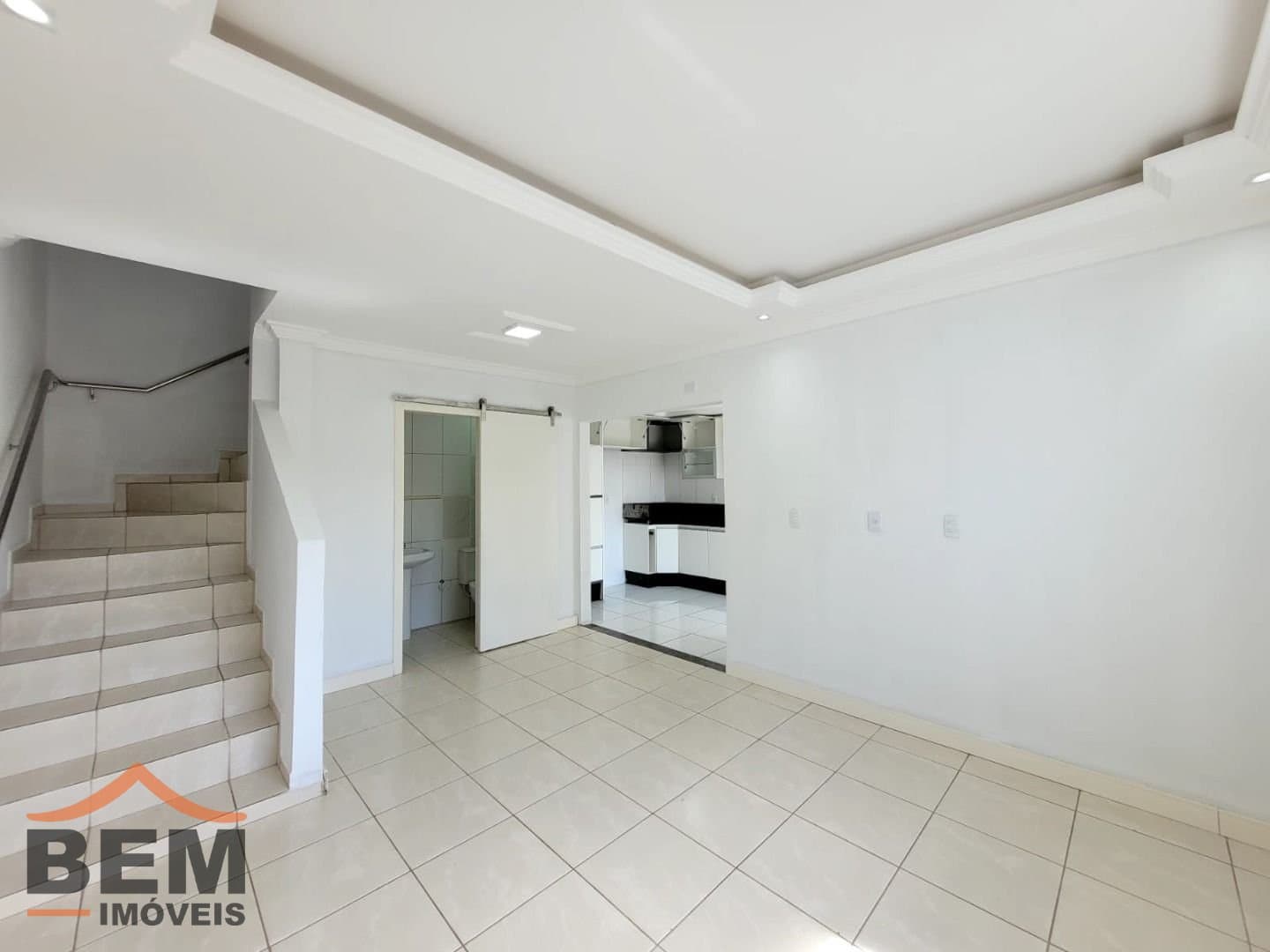 Casa com 2 dormitórios para alugar, 90 m² por R$ 2.563,09/mês - Espinheiros - Itajaí/SC