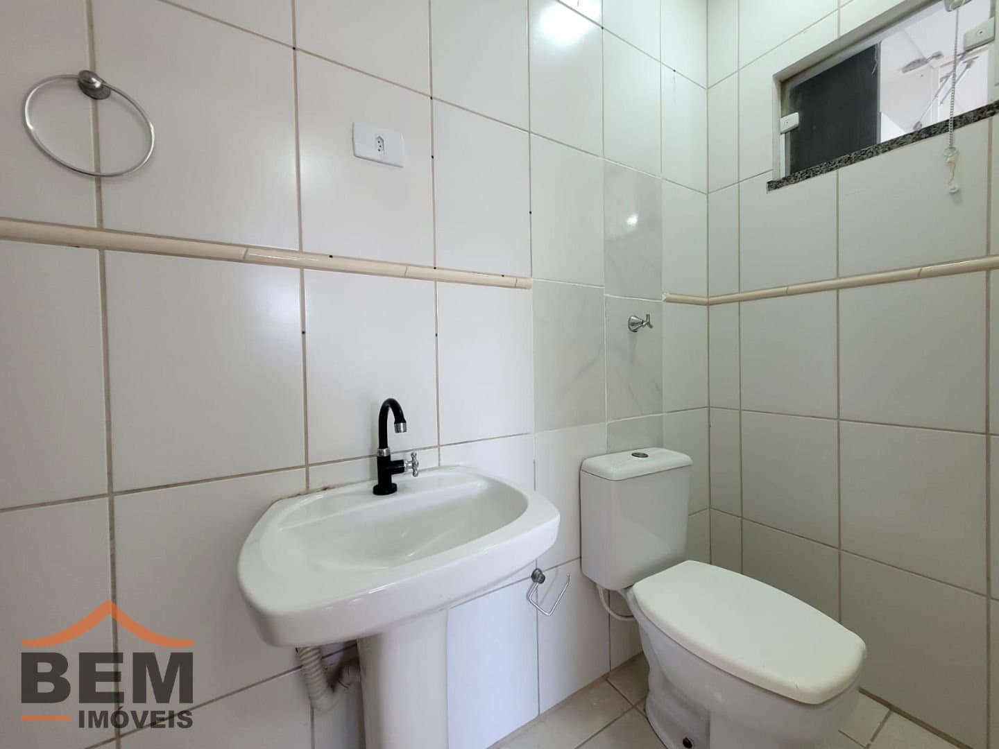 Casa com 2 dormitórios para alugar, 90 m² por R$ 2.563,09/mês - Espinheiros - Itajaí/SC