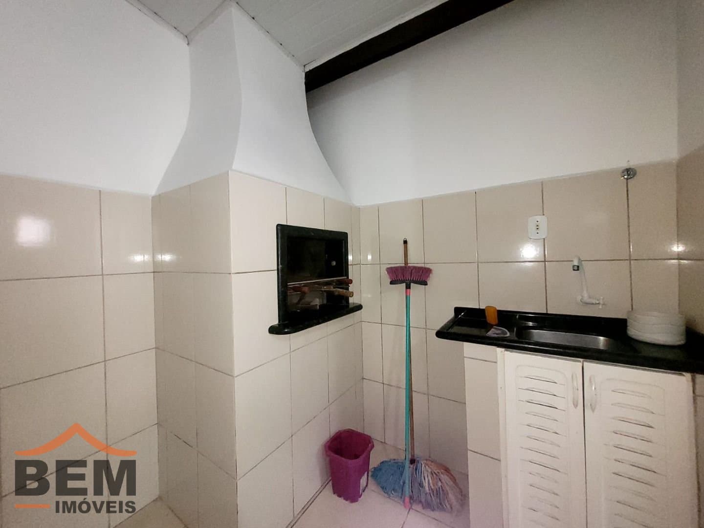 Casa para Locação com 2 quartos no bairro Dom Bosco em Itajaí/SC