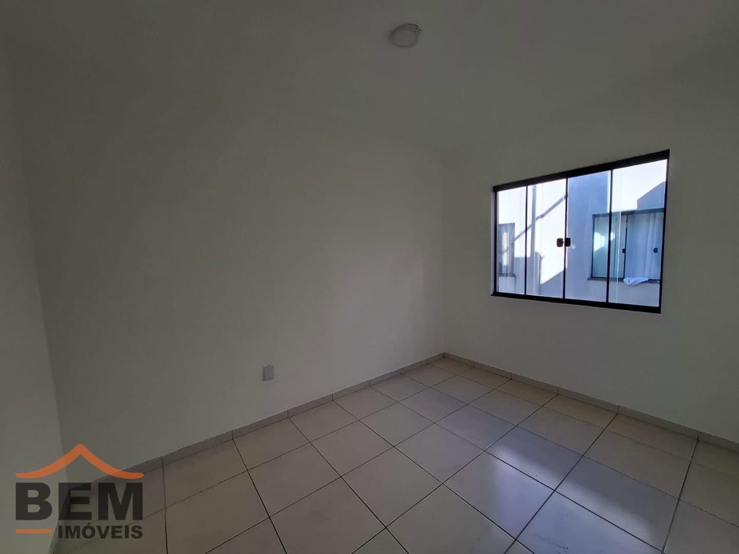 Casa à Venda com 2 quartos, 1 vaga no bairro Cidade Nova em Itajaí/SC