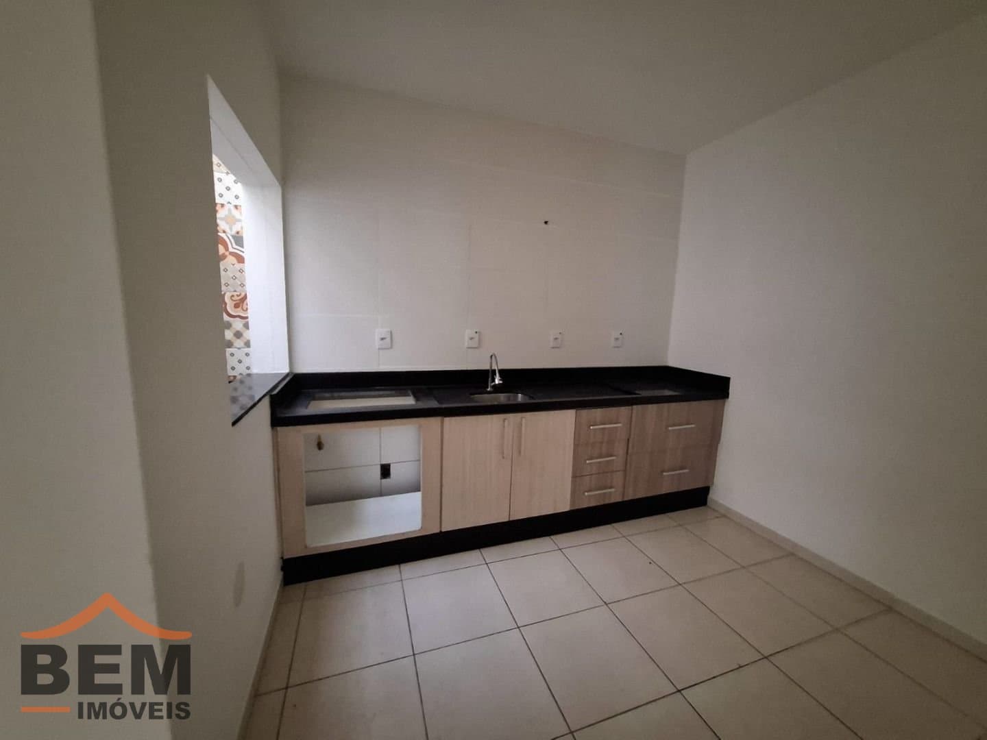 Casa à Venda com 2 quartos, 1 vaga no bairro Cidade Nova em Itajaí/SC