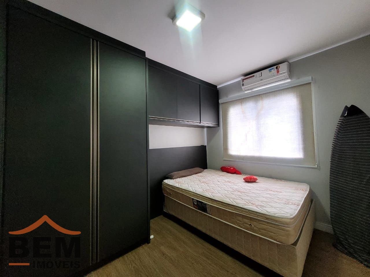 Apartamento para Locação com 2 quartos, 1 vaga no bairro Espinheiros em Itajaí/SC