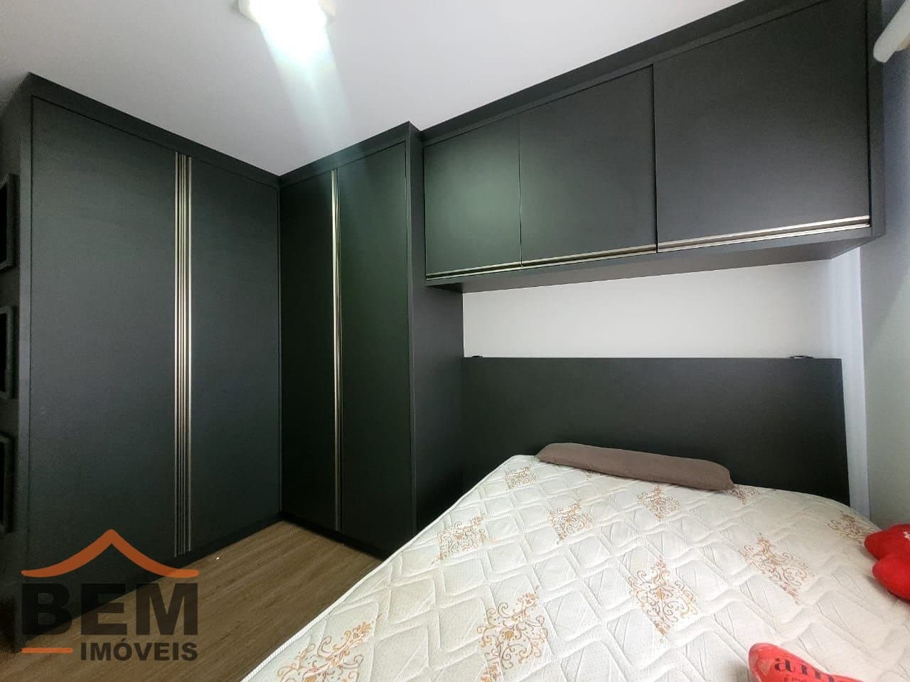 Apartamento para Locação com 2 quartos, 1 vaga no bairro Espinheiros em Itajaí/SC