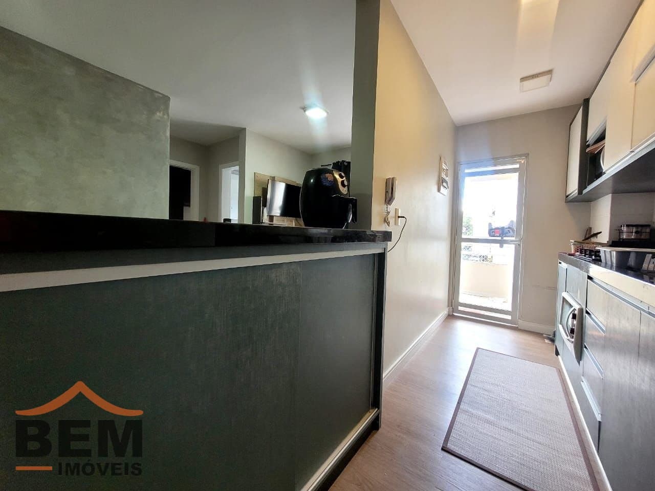 Apartamento para Locação com 2 quartos, 1 vaga no bairro Espinheiros em Itajaí/SC