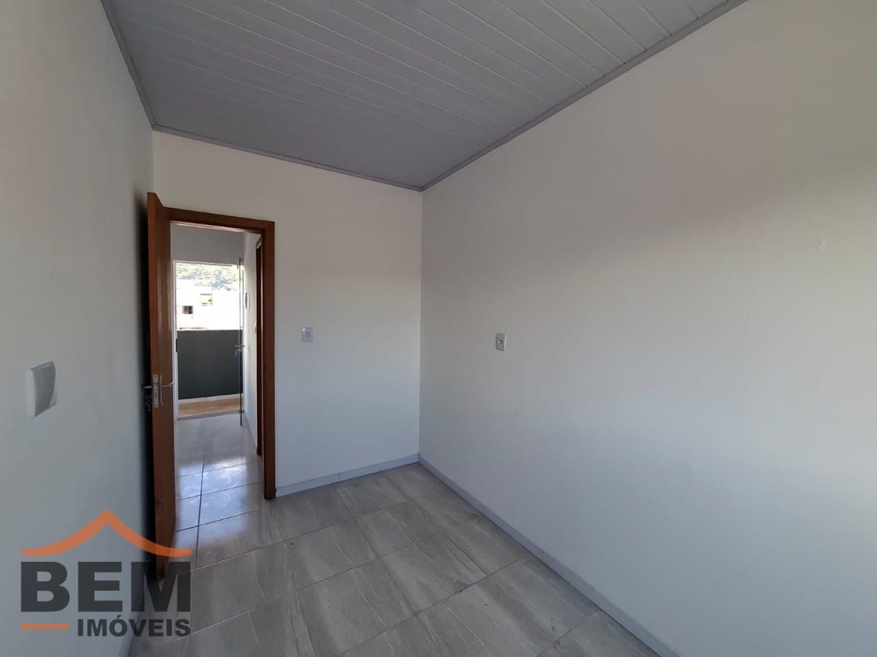 Apartamento disponível para locação no bairro Santa Regina , em Itajaí.
