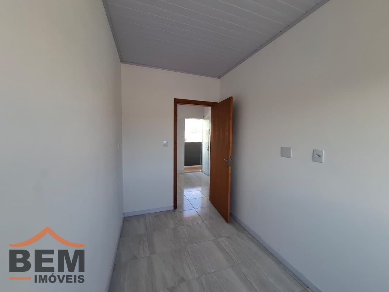 Apartamento disponível para locação no bairro Santa Regina , em Itajaí.