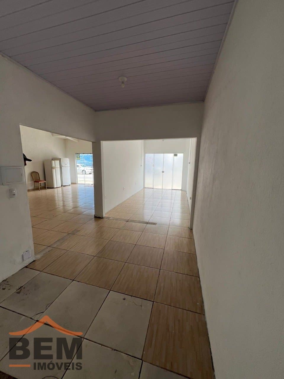 Sala Comercial para Locação com 100m² no bairro São Vicente, em Itajaí - SC