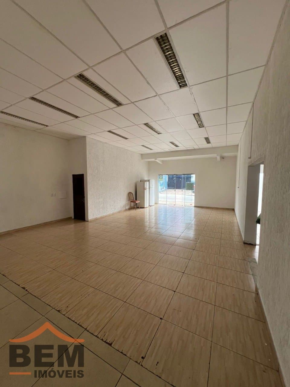 Sala Comercial para Locação com 100m² no bairro São Vicente, em Itajaí - SC