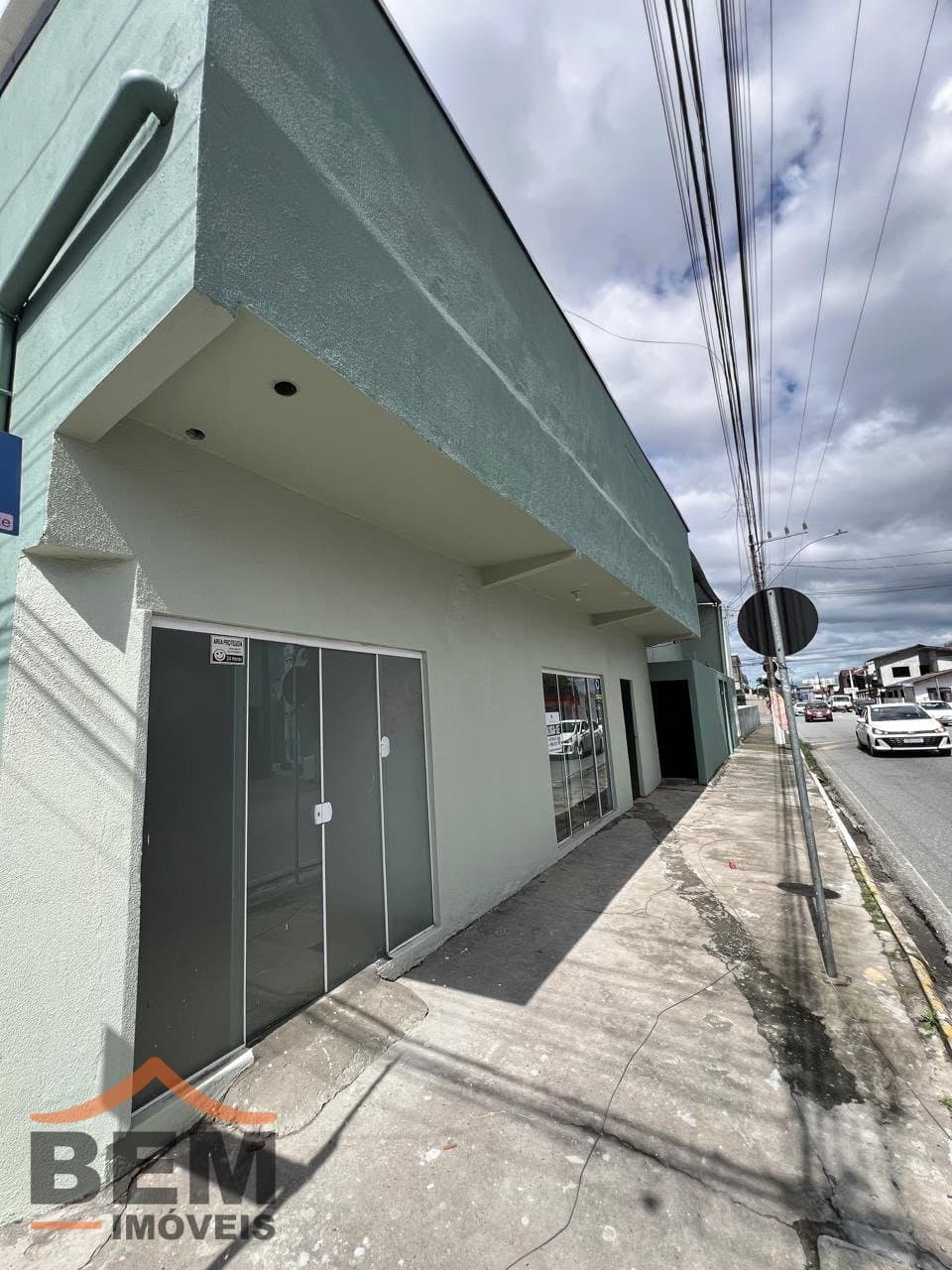 Apartamento para alugar com 2 quartos e 45 m² no bairro São Vicente, em Itajaí/SC.
