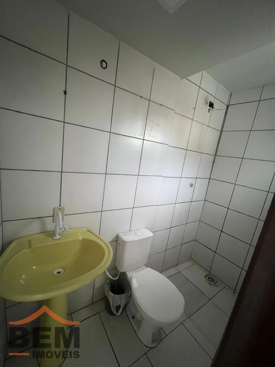 Apartamento para alugar com 2 quartos e 45 m² no bairro São Vicente, em Itajaí/SC.