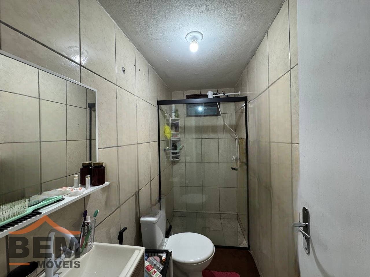 Casa à Venda com 4 quartos sendo 1 suíte, 2 vagas no bairro Tabuleiro em Camboriú/SC
