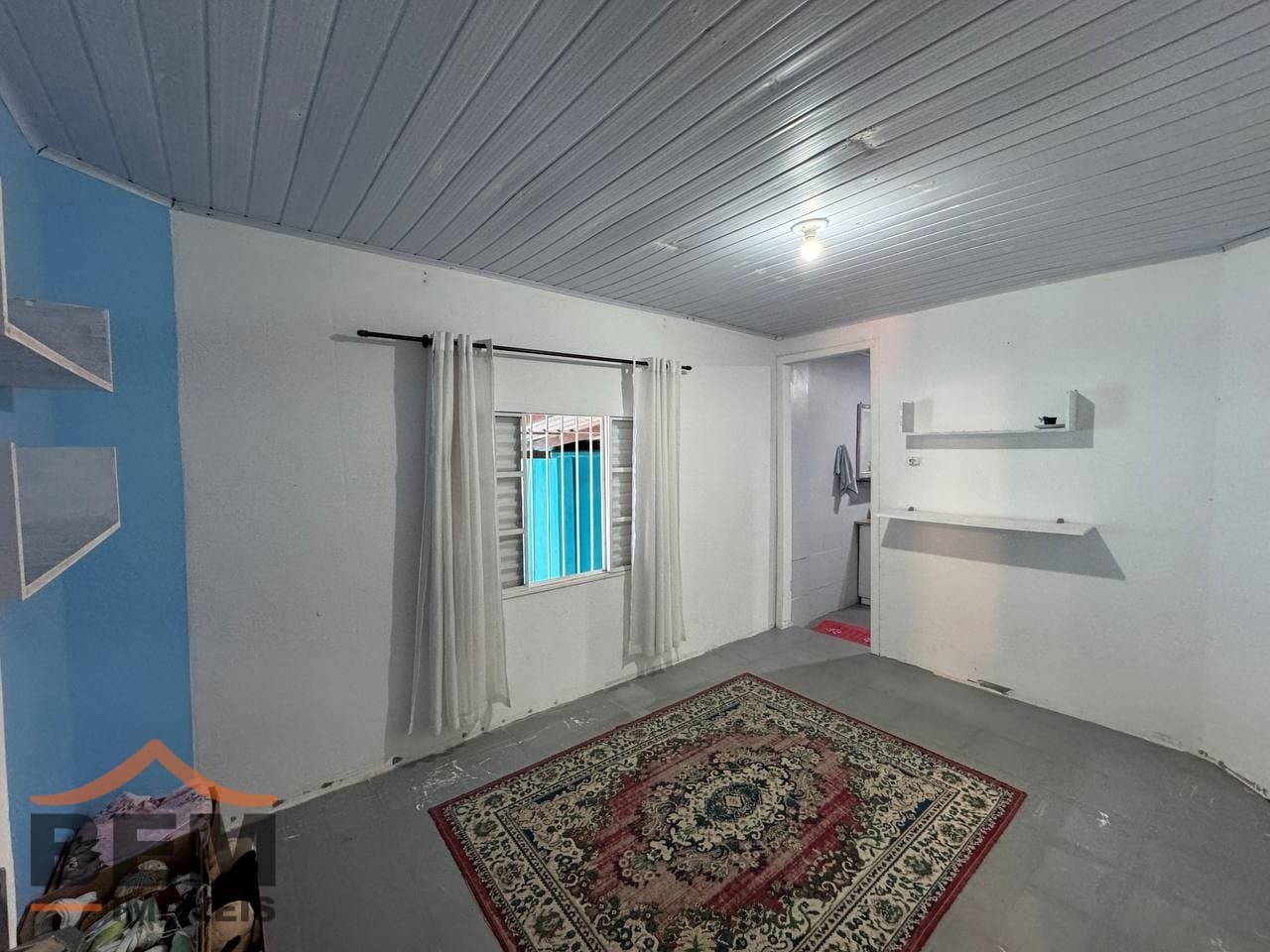 Casa à Venda com 4 quartos sendo 1 suíte, 2 vagas no bairro Tabuleiro em Camboriú/SC