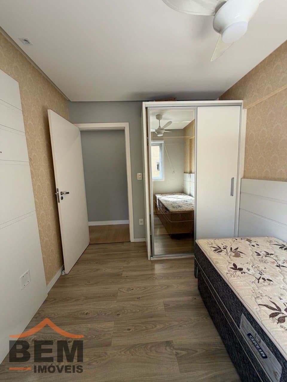 Apartamento à Venda com 3 quartos sendo 1 suíte, 2 vagas no bairro Tabuleiro em Camboriú/SC