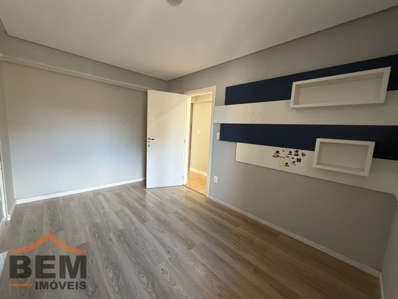 Apartamento à Venda com 3 quartos sendo 1 suíte, 2 vagas no bairro Tabuleiro em Camboriú/SC
