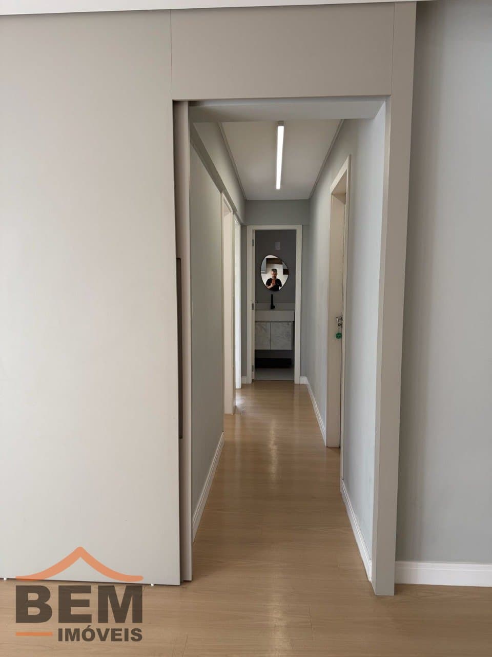 Apartamento à Venda com 3 quartos sendo 1 suíte, 2 vagas no bairro Tabuleiro em Camboriú/SC