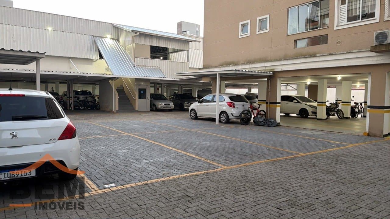 Apartamento à Venda com 3 quartos sendo 1 suíte, 2 vagas no bairro Tabuleiro em Camboriú/SC