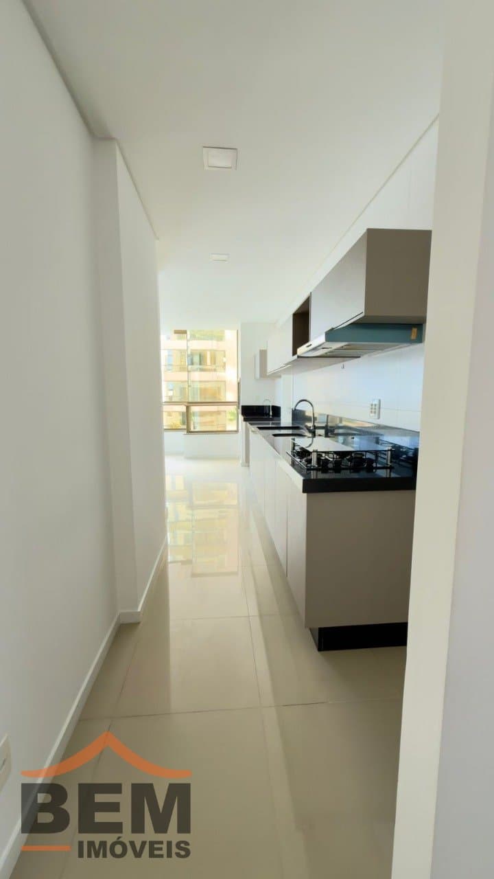 Apartamento à Venda com 3 quartos sendo 1 suíte, 2 vagas no bairro Fazenda em Itajaí/SC