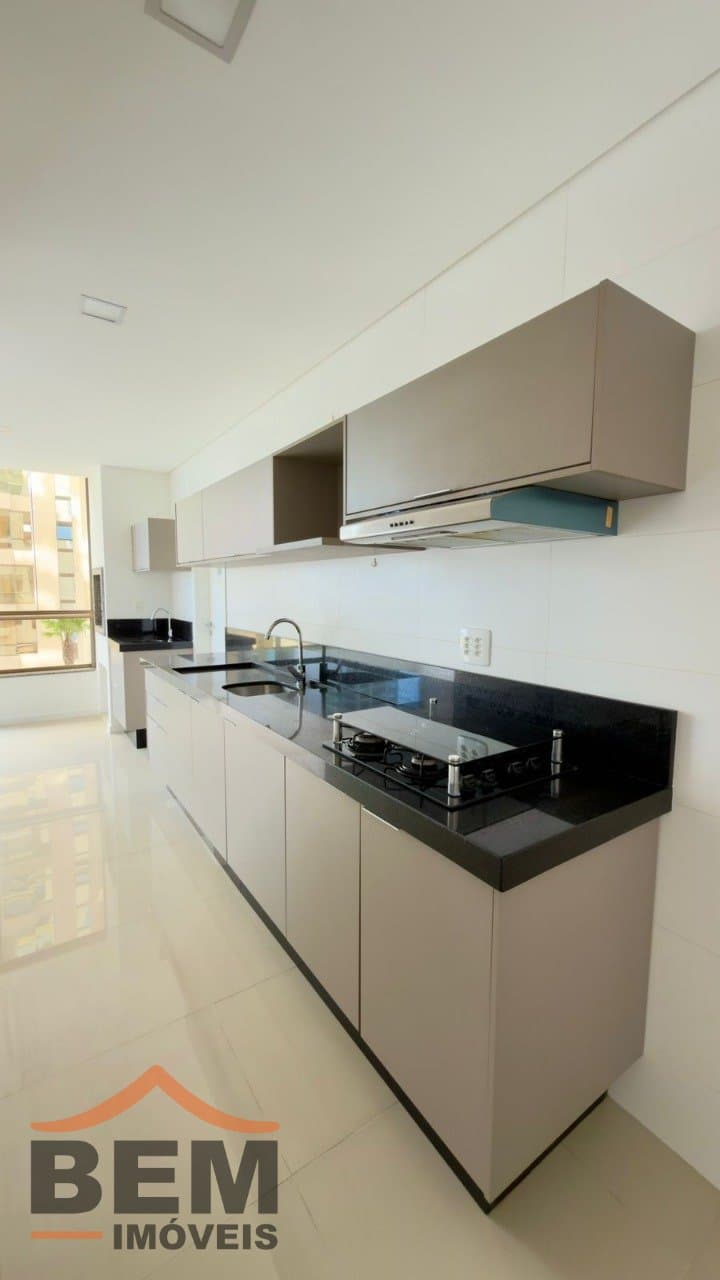 Apartamento à Venda com 3 quartos sendo 1 suíte, 2 vagas no bairro Fazenda em Itajaí/SC